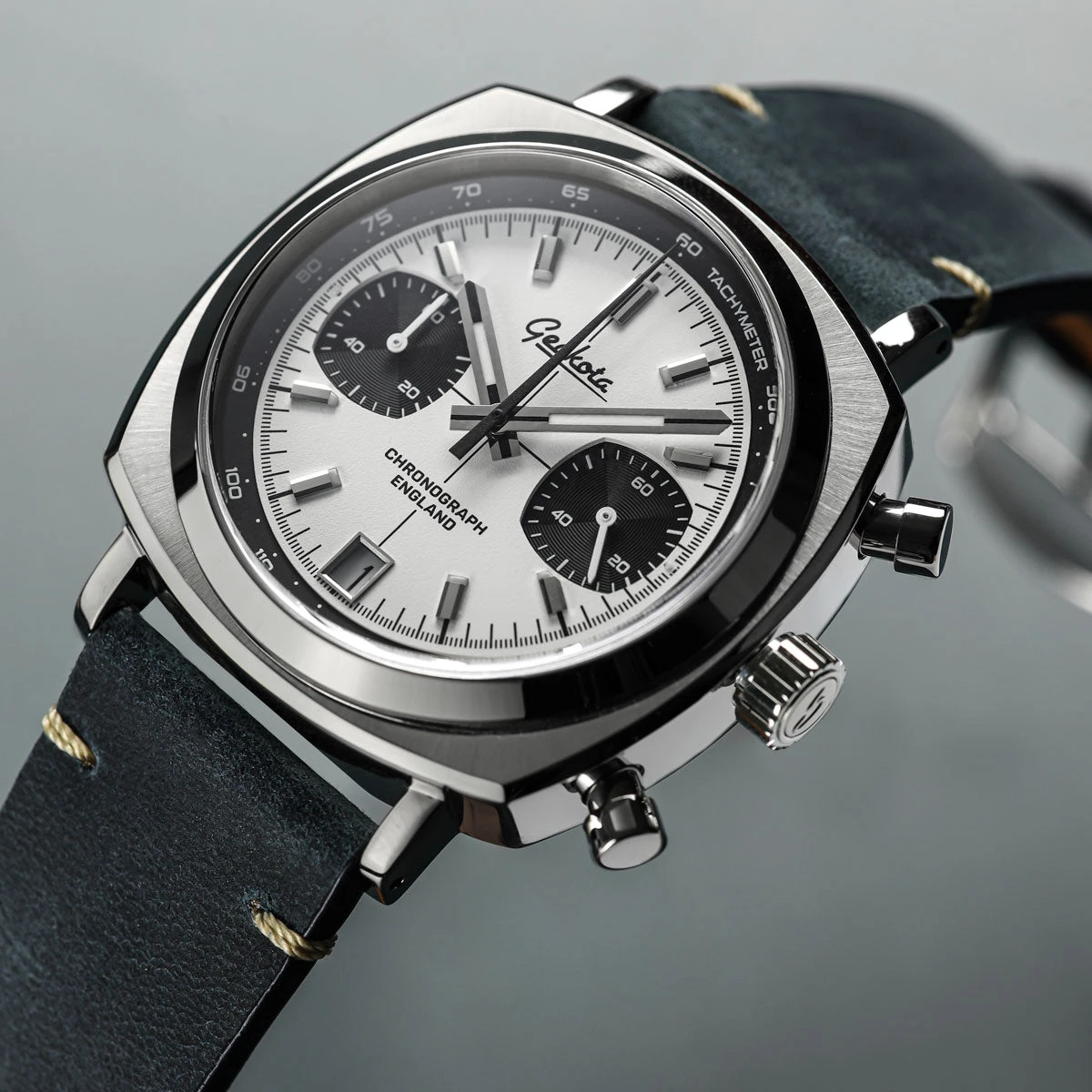 Chronotimer Chronograph Watch Classic Panda - Image 3