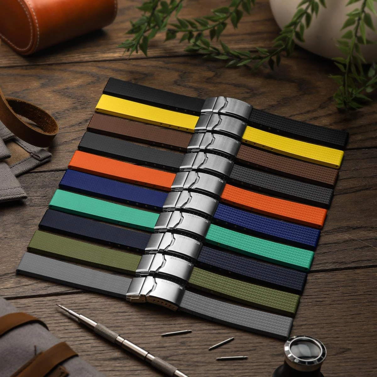 WatchGecko 400 (MKII) Italian Rubber Divers Watch Strap - Anthracite - Brushed Buckle - Image 5