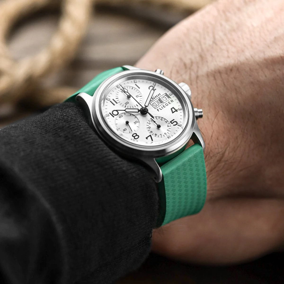 WatchGecko 400 (MKII) Italian Rubber Divers Watch Strap - Yellow - Brushed Buckle - Image 8