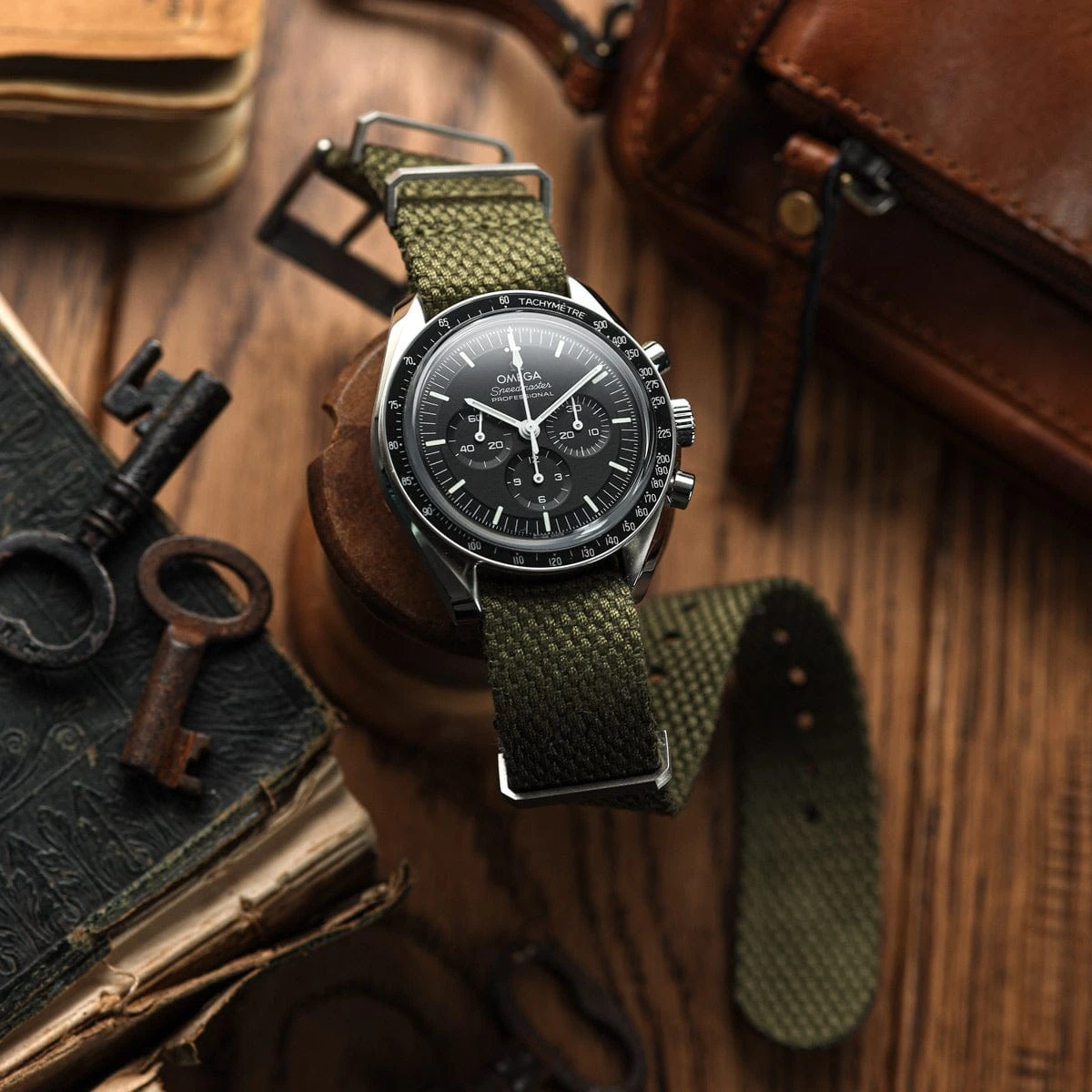 WatchGecko Braemore Military Nylon Watch Strap - Army Green - Image 4