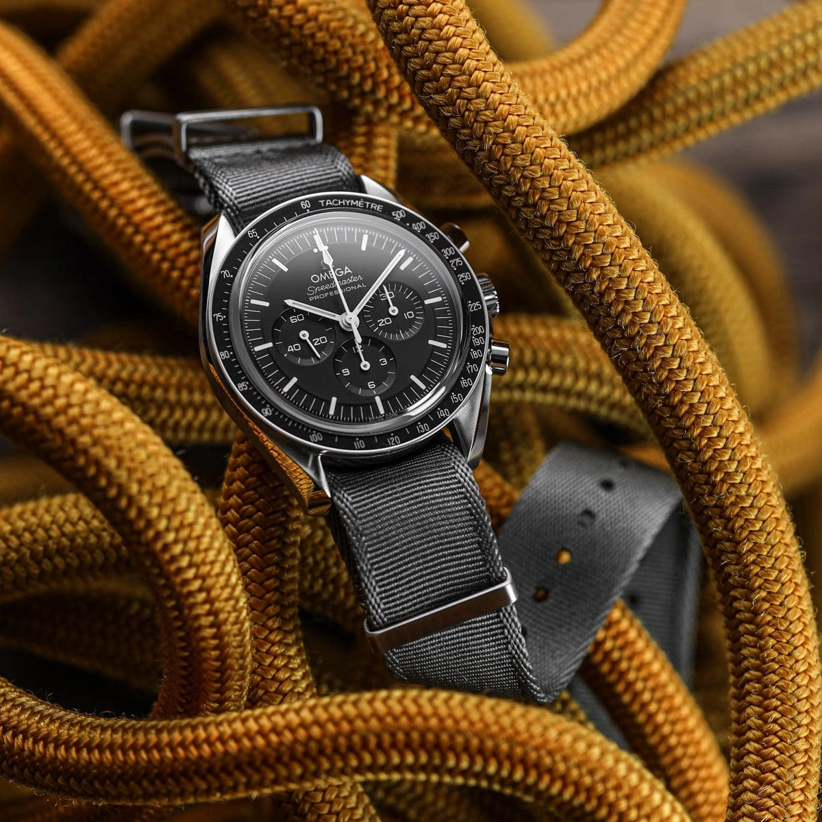 WatchGecko Signature Military Nylon Watch Strap - Bond - Image 15