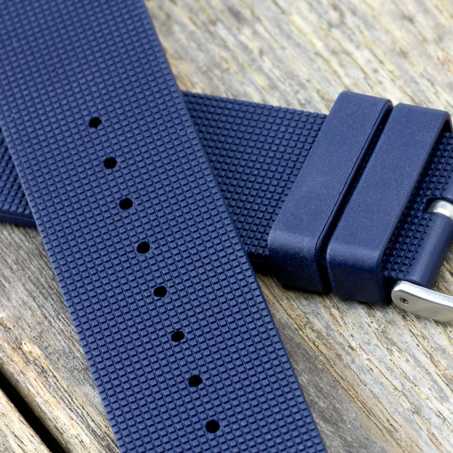 ZULUDIVER 270 Italian Rubber Watch Strap - Black - Image 4