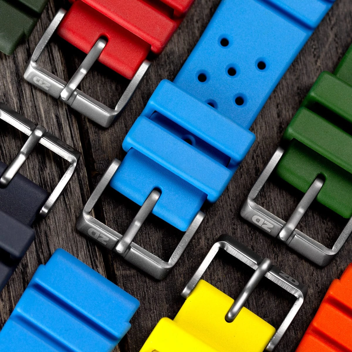 ZULUDIVER 284 Italian Rubber Diver's Watch Strap - Royal Blue - Image 5