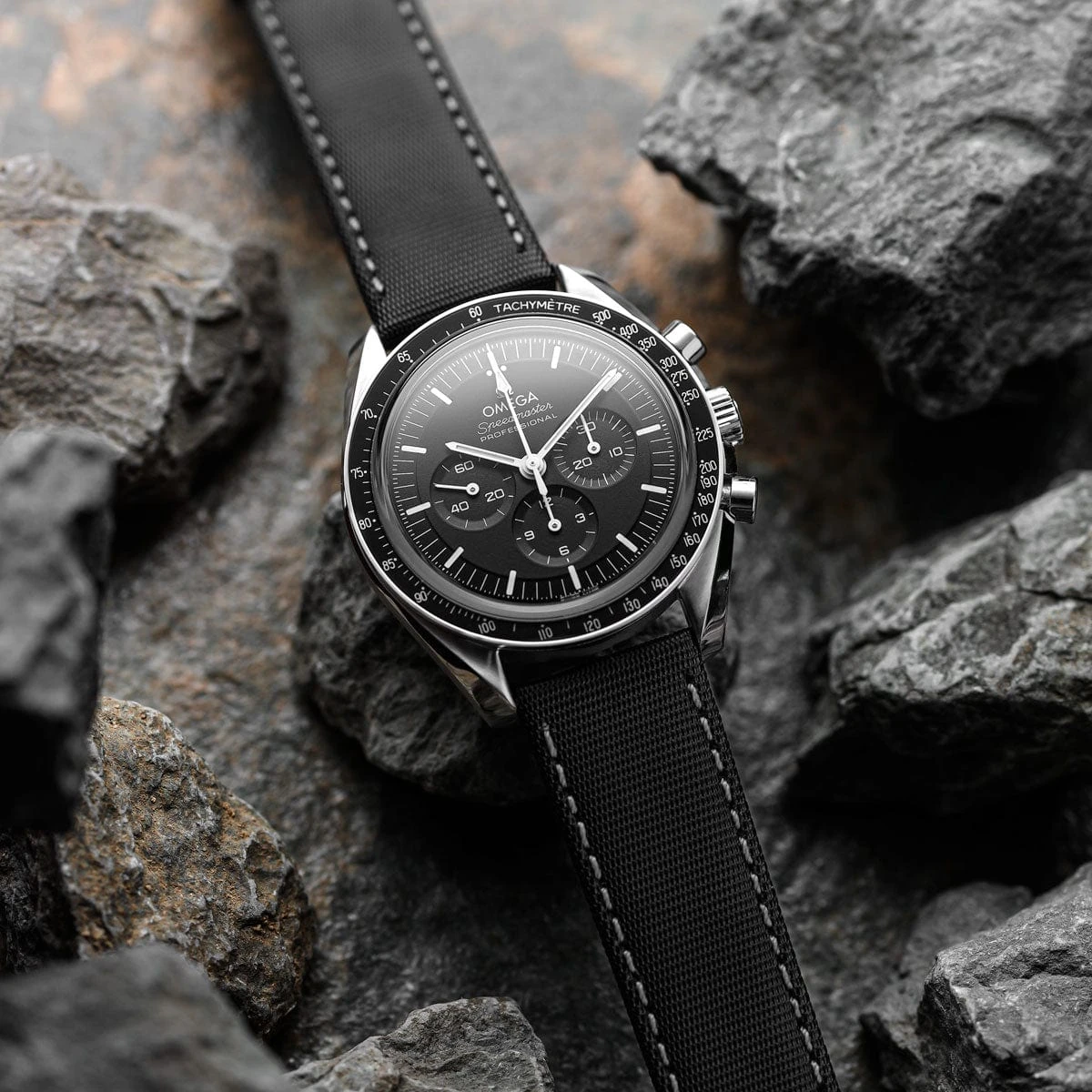 ZULUDIVER Maverick (MK II) Sailcloth Waterproof Watch Strap - Black / Grey - Image 7