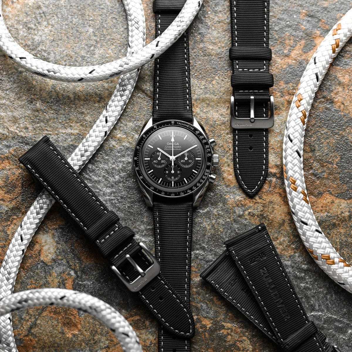 ZULUDIVER Mayday Sailcloth Padded Divers Watch Strap - Off White Stitching - Image 4