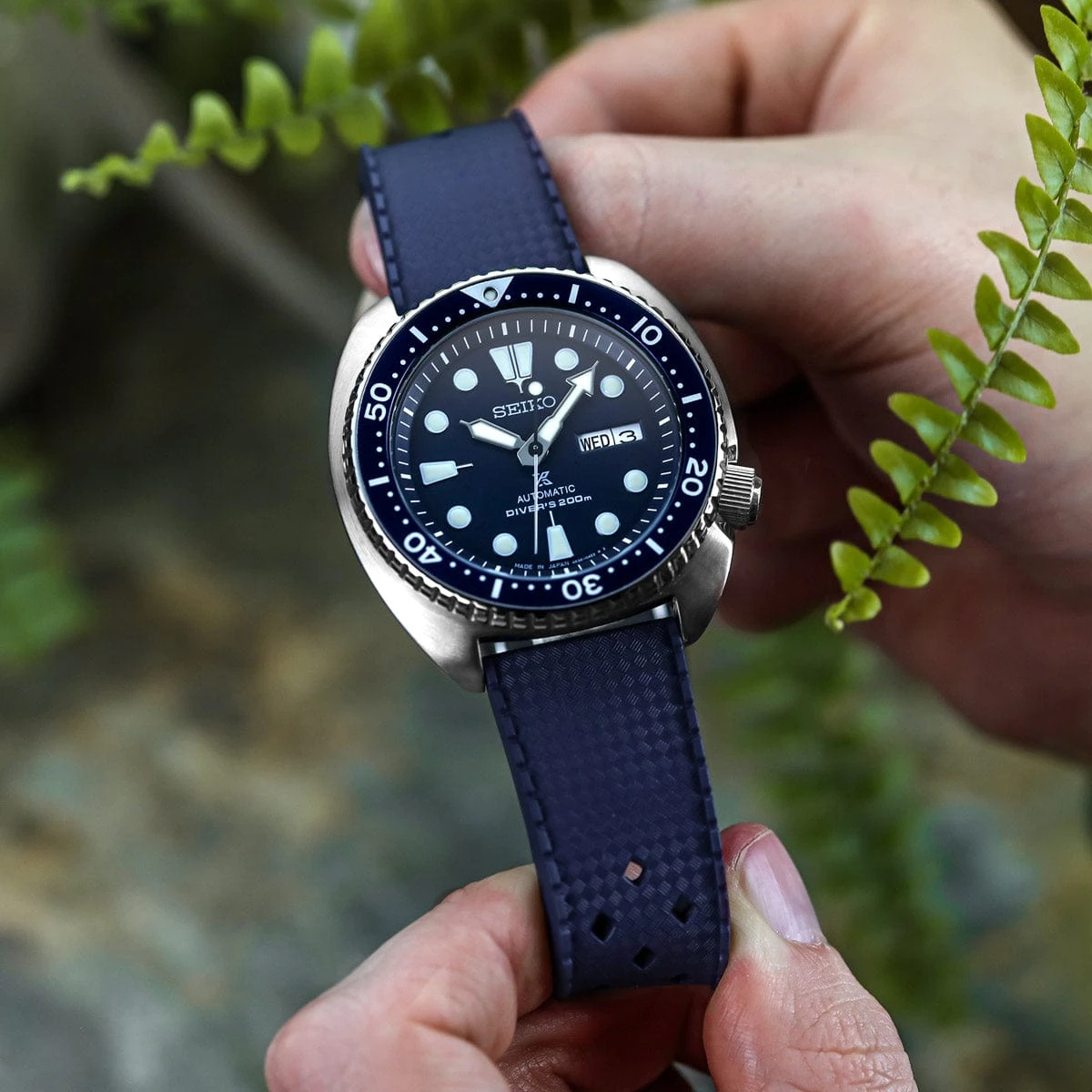 ZULUDIVER Modern Tropical Style Rubber Watch Strap - Blue - Image 5