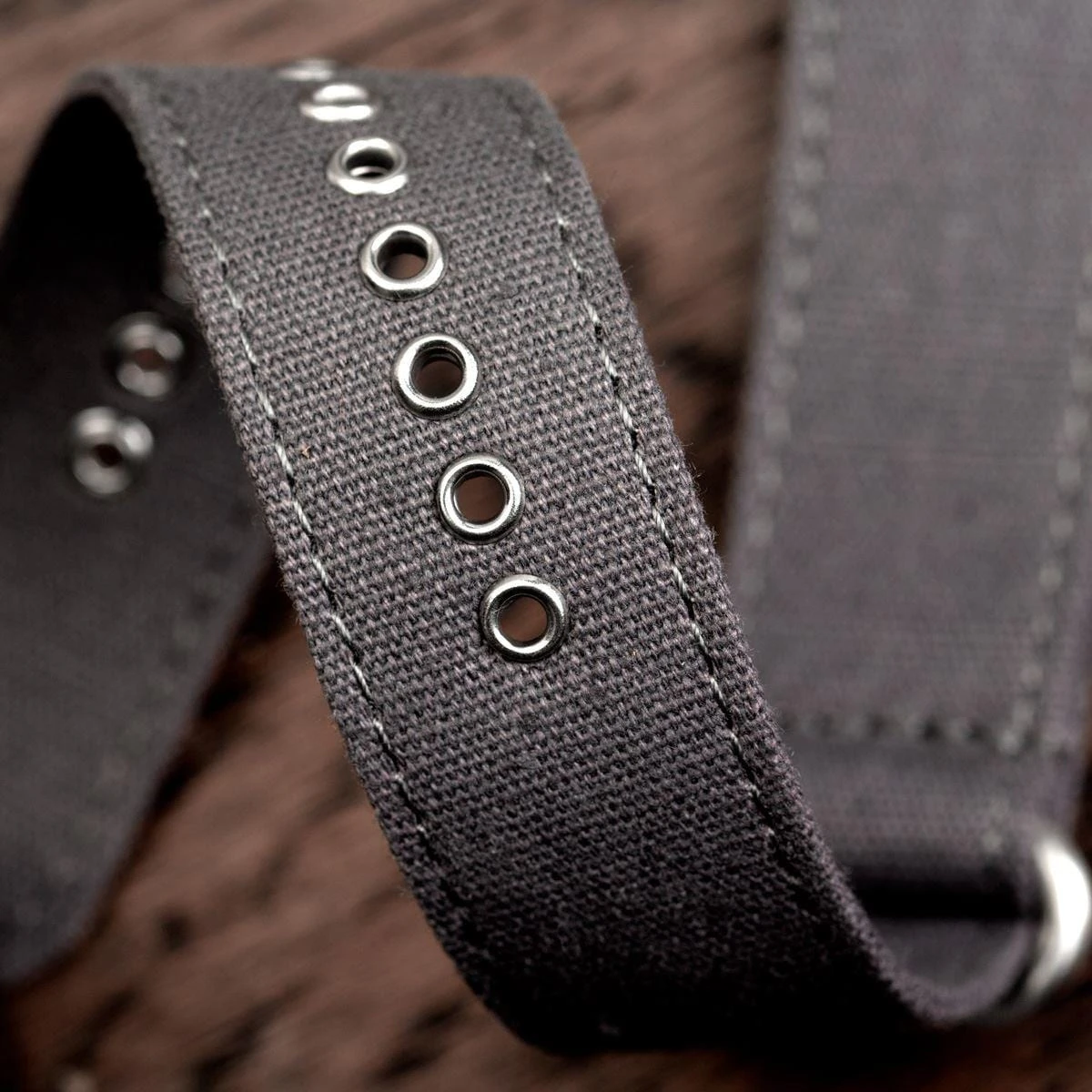 ZULUDIVER Vintage Canvas ZULU Watch Strap - Grey - Image 6