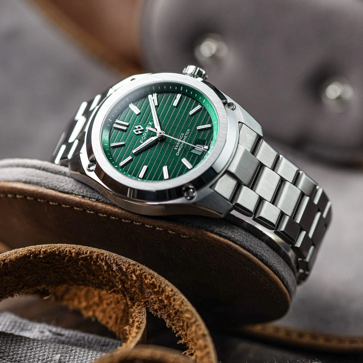 Formex Essence 39 Automatic Chronometer Watch - Green / Steel Bracelet - Image 3