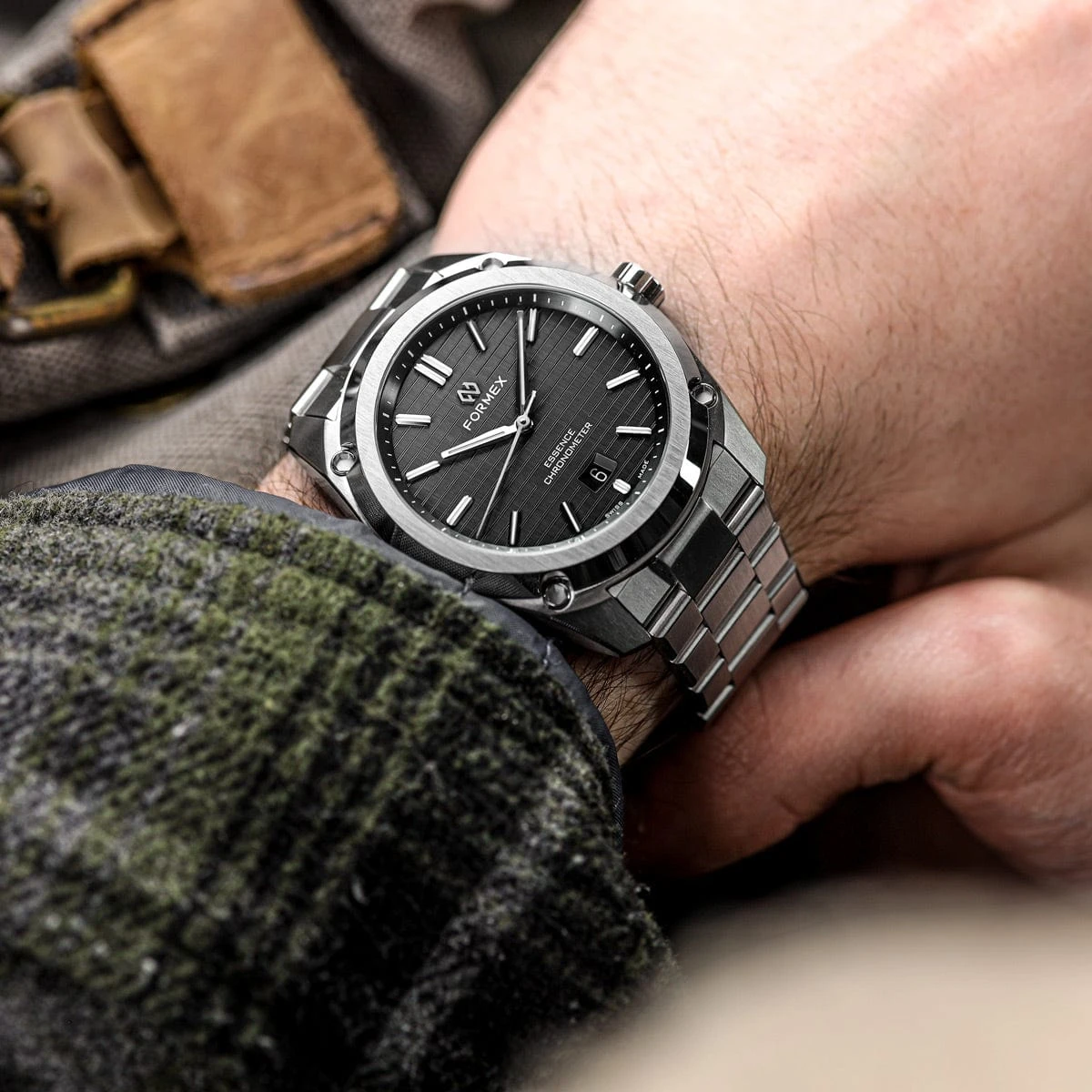 Formex Essence 43 Automatic Chronometer - Black - Image 2