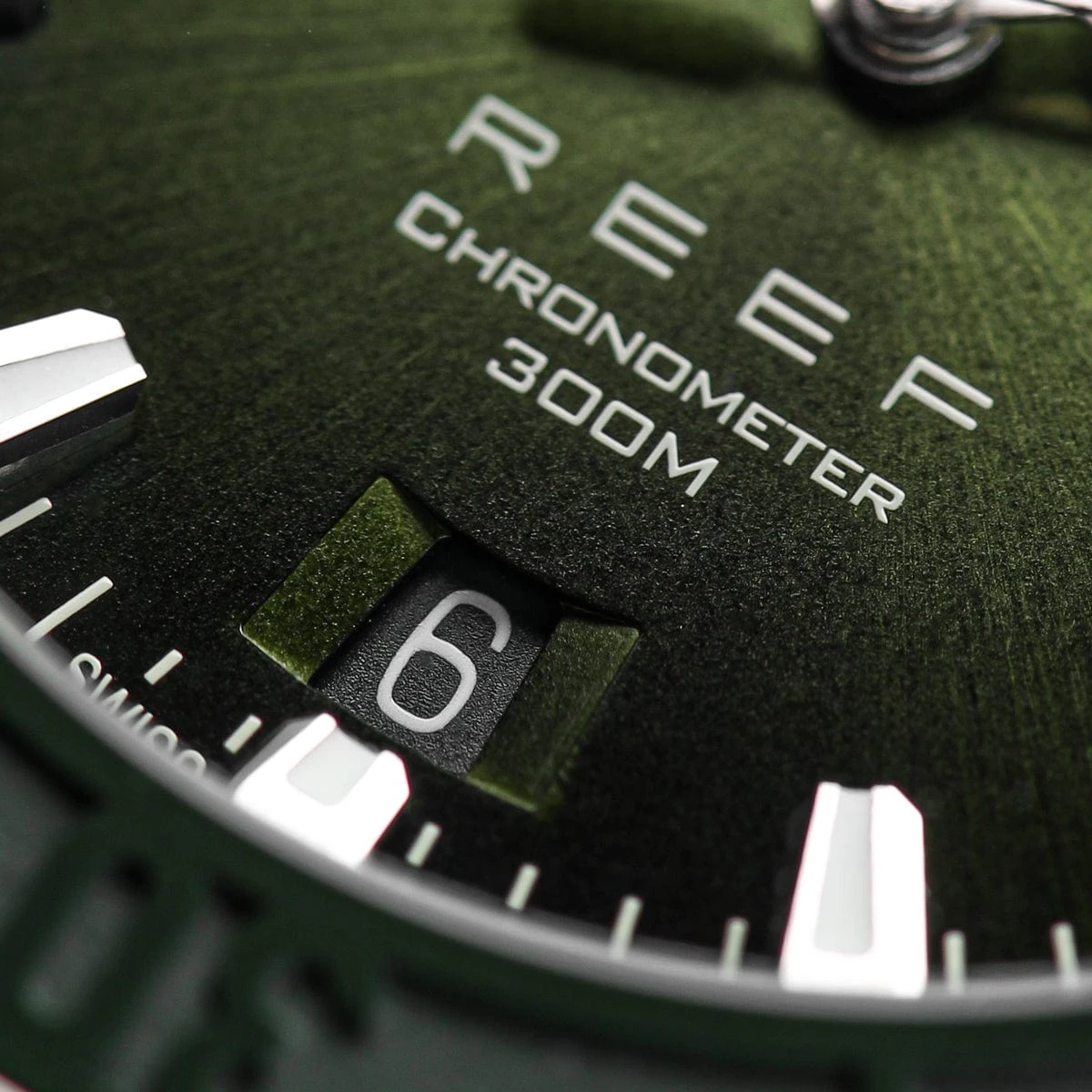 Formex REEF Automatic Chronometer - Green Dial / Green Bezel - Image 15