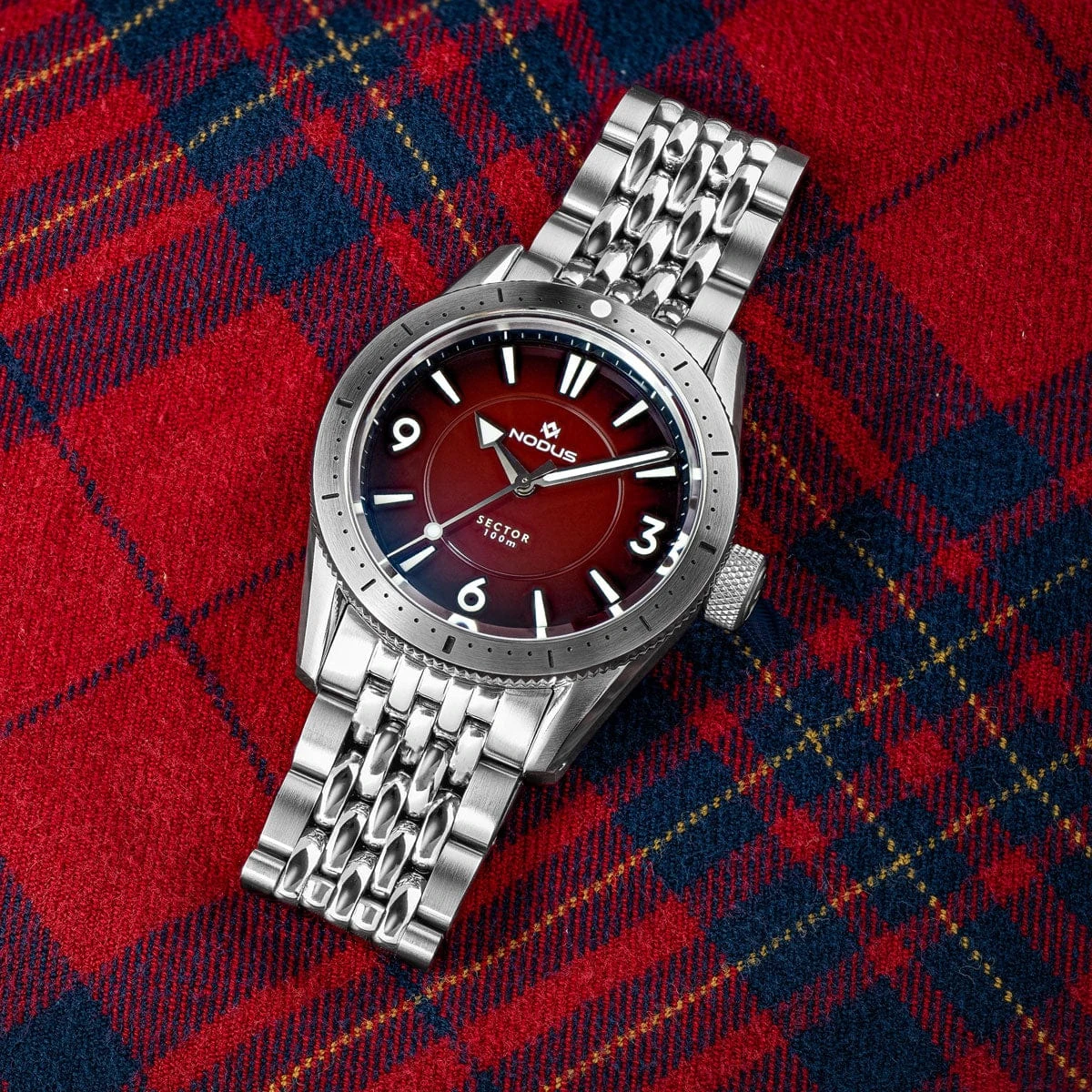 Nodus Sector Dive Automatic Watch - Redtide Dial - DLC Bezel - Image 5