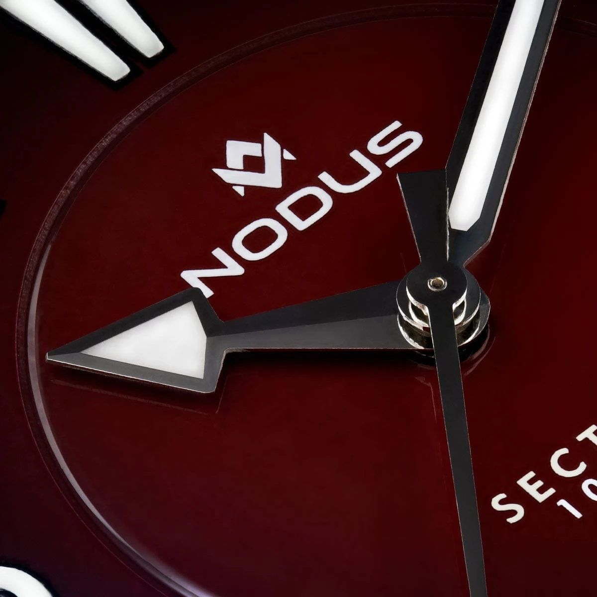 Nodus Sector Dive Automatic Watch - Redtide Dial - DLC Bezel - Image 6