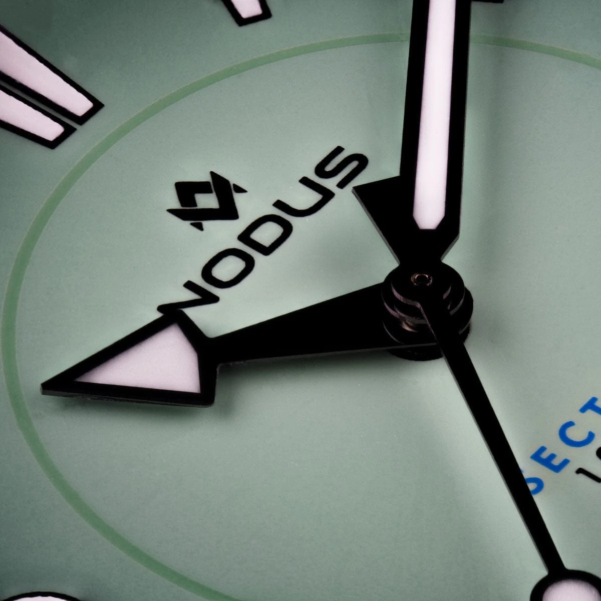 Nodus Sector Dive Automatic Watch - Seafoam Dial - Steel Bezel - Image 4