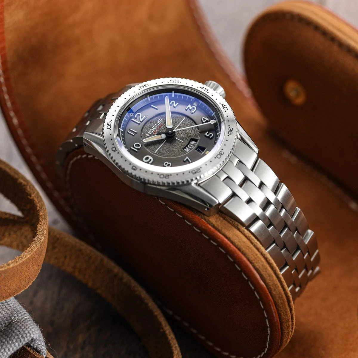 Nodus Sector Pilot Automatic Watch - Corsair Grey - Stainless Steel Bezel - Image 2