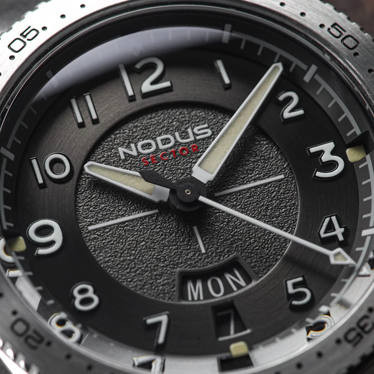 Nodus Sector Pilot Automatic Watch - Corsair Grey - Stainless Steel Bezel - Image 7