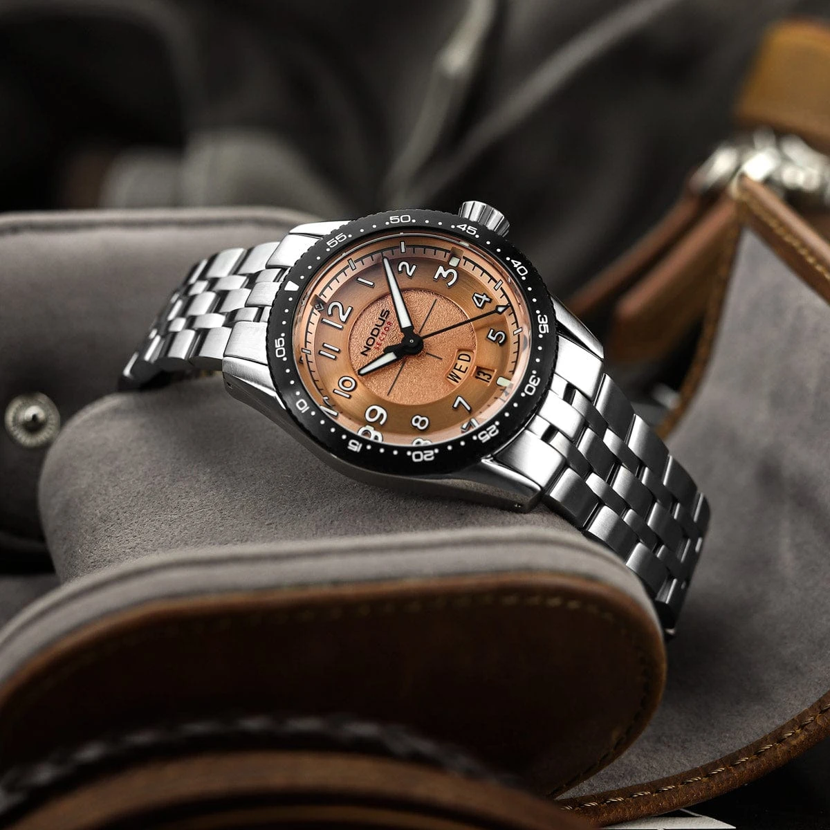 Nodus Sector Pilot Automatic Watch - Flyer Salmon - Stainless Steel Bezel - Image 3