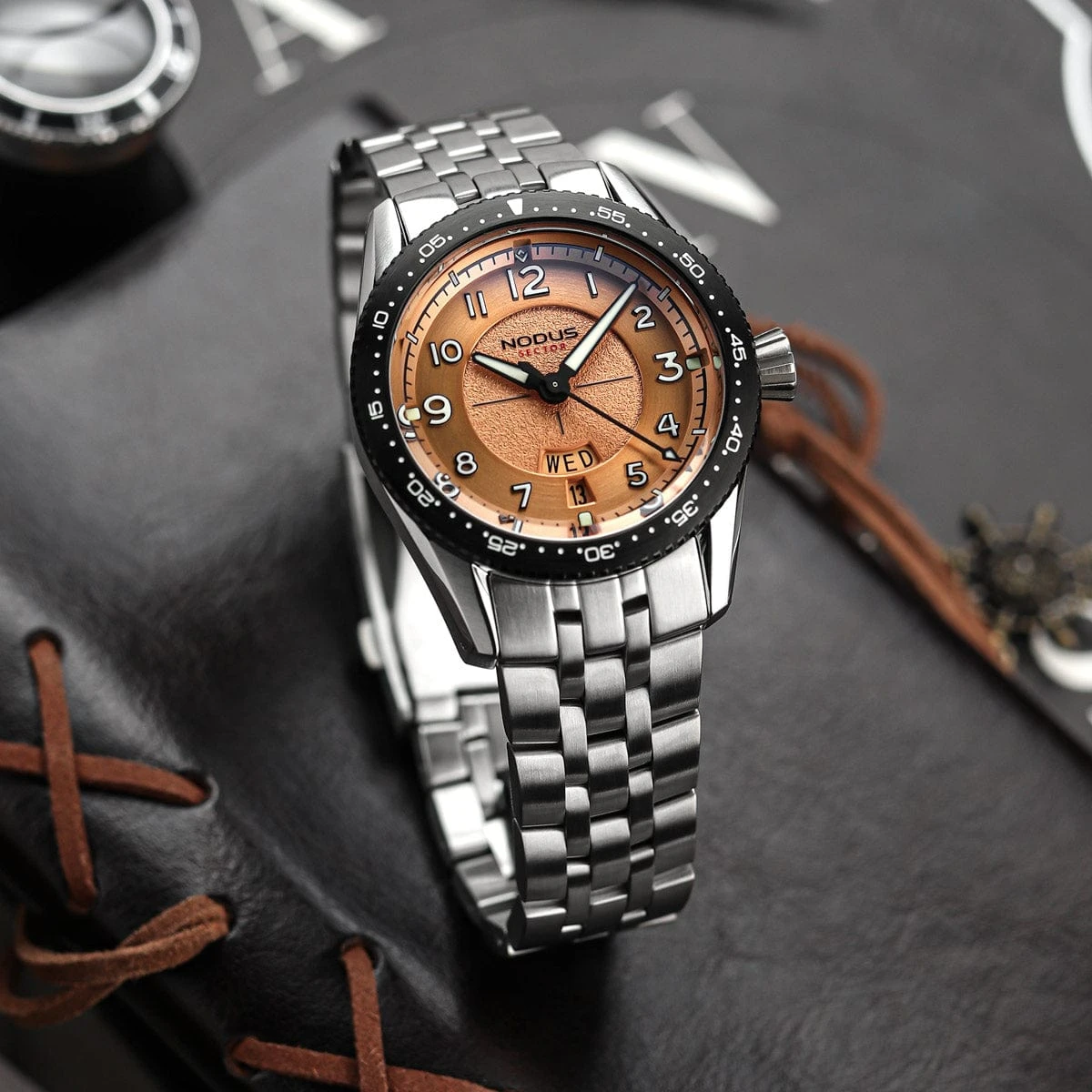 Nodus Sector Pilot Automatic Watch - Flyer Salmon - Stainless Steel Bezel - Image 4