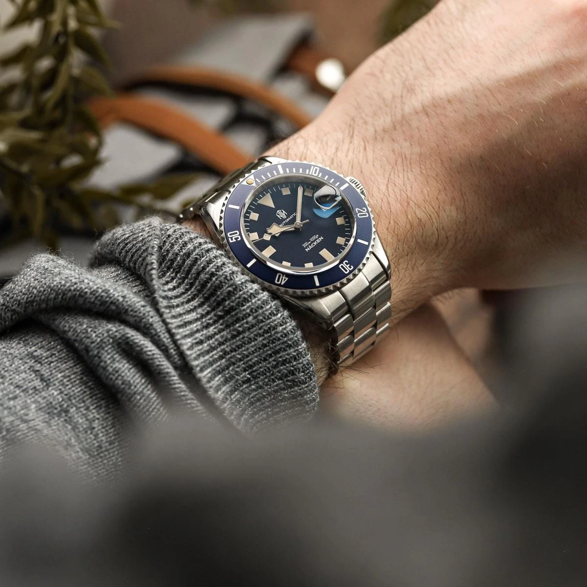 NTH Näcken Dive Watch - Admiral Blue - WatchGecko Exclusive - Image 2
