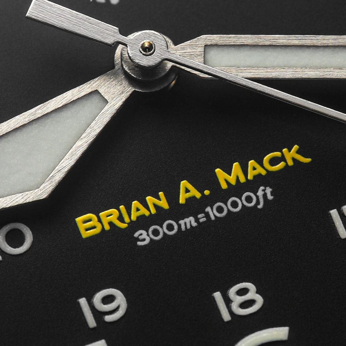 NTH The Mack Dive Watch - Oyster Bracelet - Date - Image 9