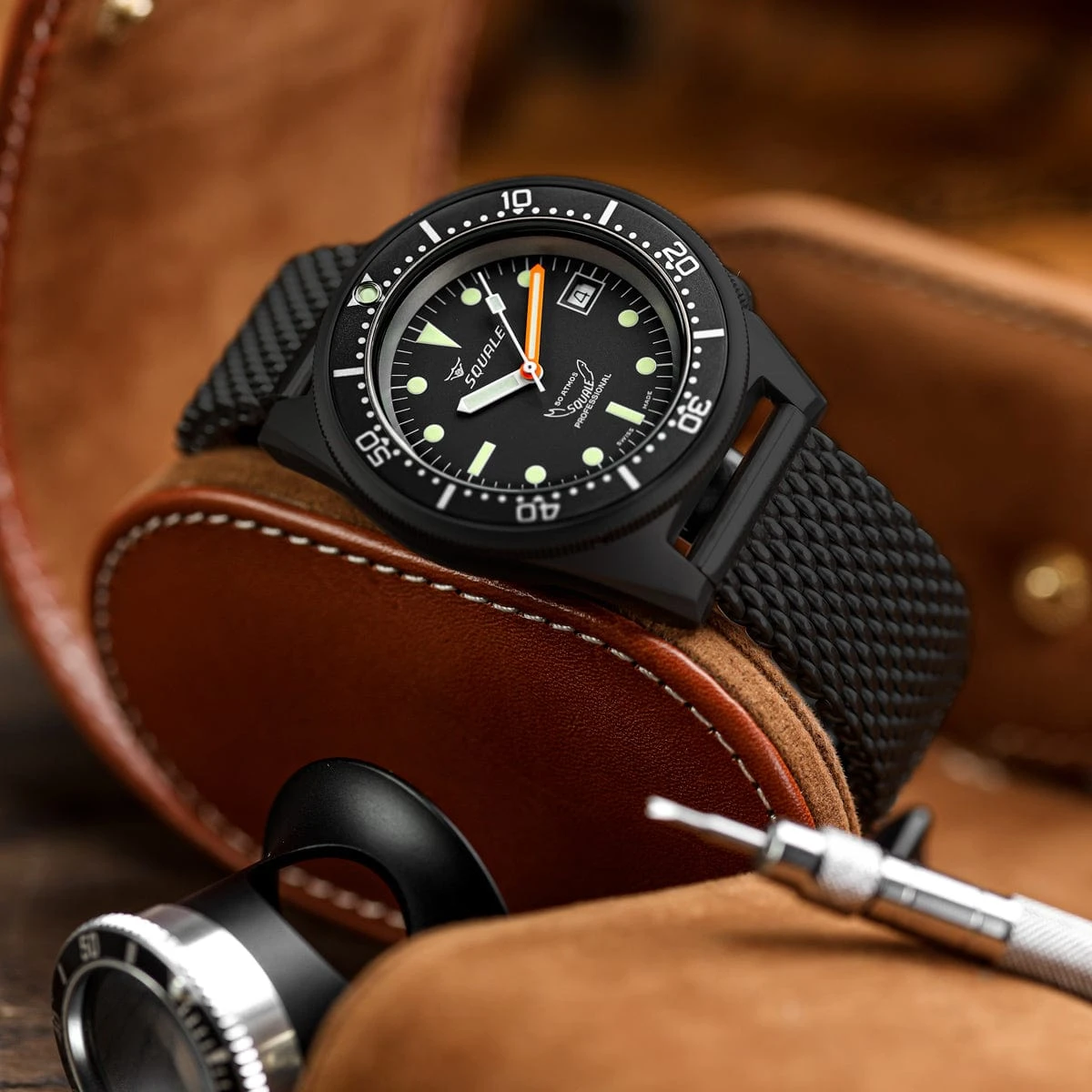 Squale 1521 Black PVD Swiss Made Diver's Watch - Mesh Bracelet - Image 2