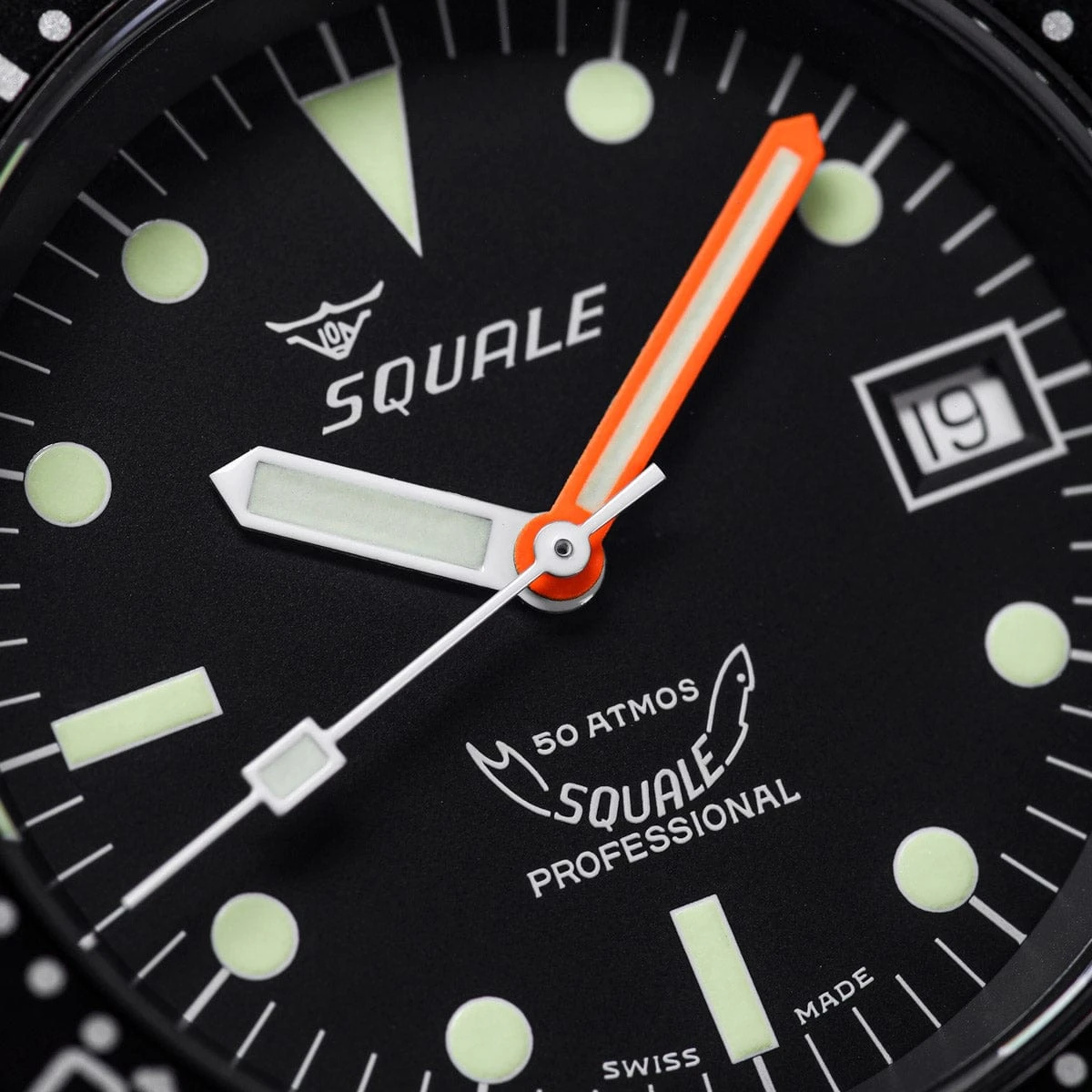 Squale 1521 Black PVD Swiss Made Diver's Watch - Mesh Bracelet - Image 3