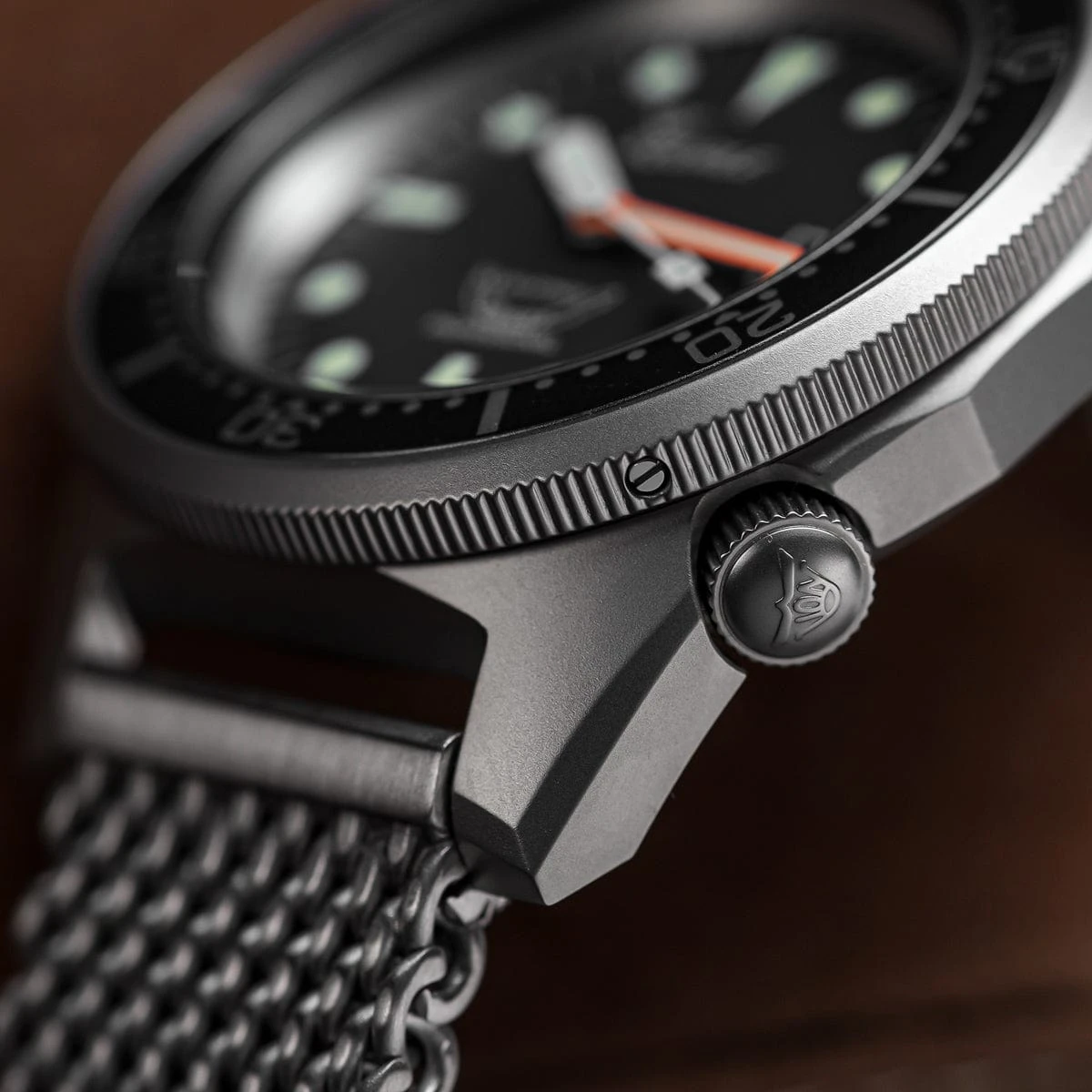 Squale 1521 Swiss Made Diver's Watch Black With Blasted Case - Mesh Bracelet - Image 4